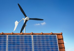 Éolienne sur le toit d'une maison