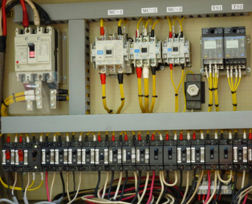 Comment réaliser un tableau de répartition électrique ?