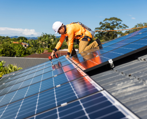 Installation des panneaux solaires